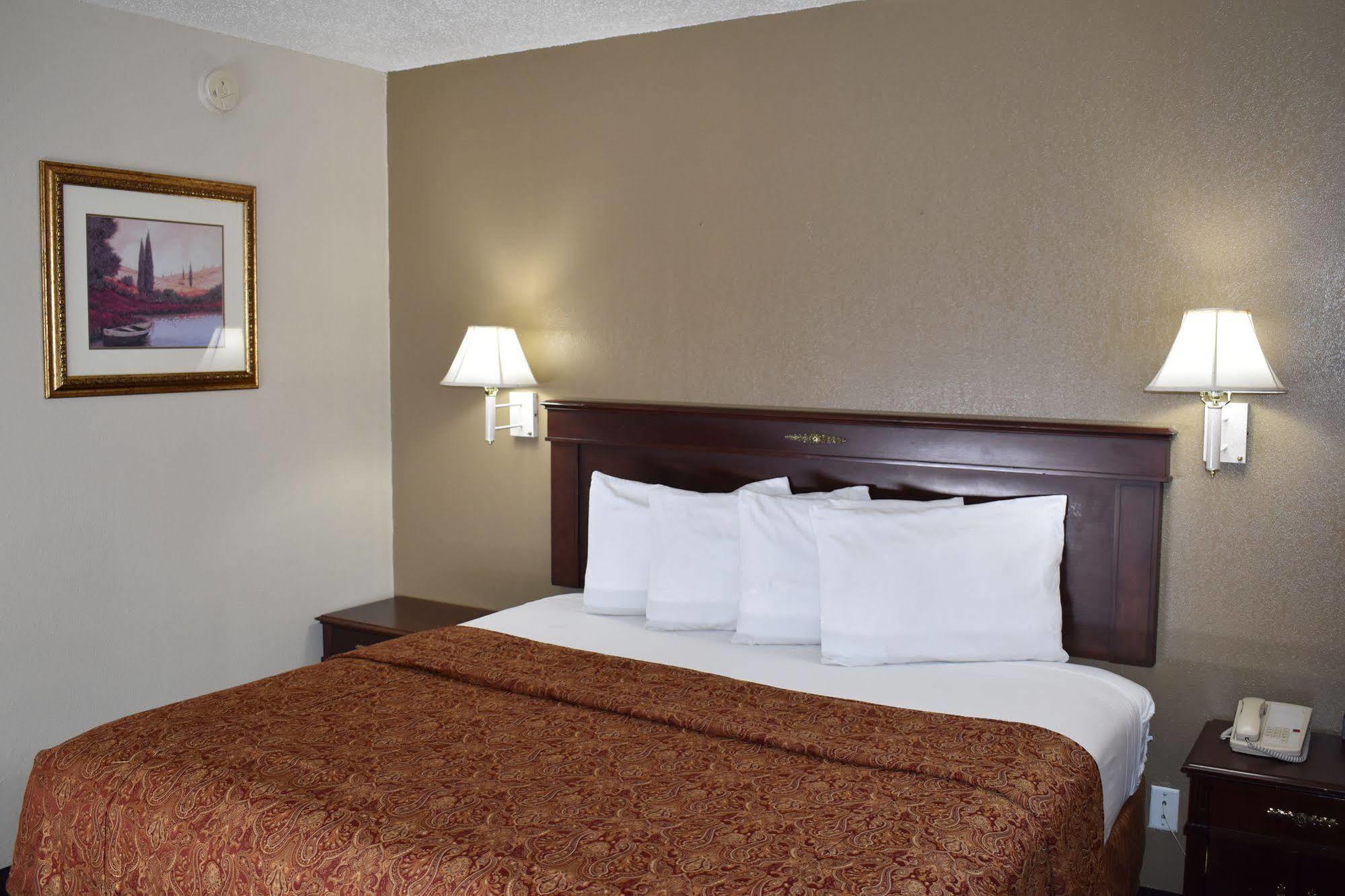 Town House Inn קייפ ג'ירארדו מראה חיצוני תמונה